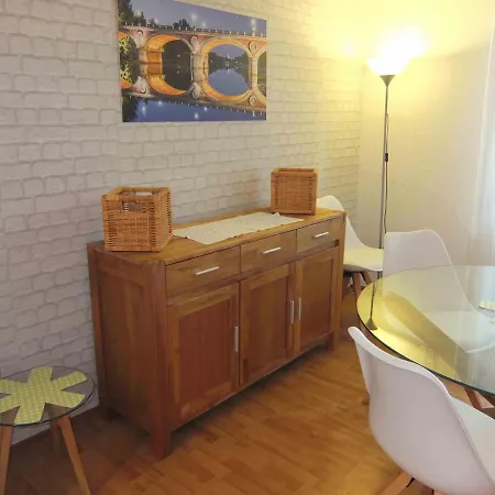 Lungo Po Apartment *